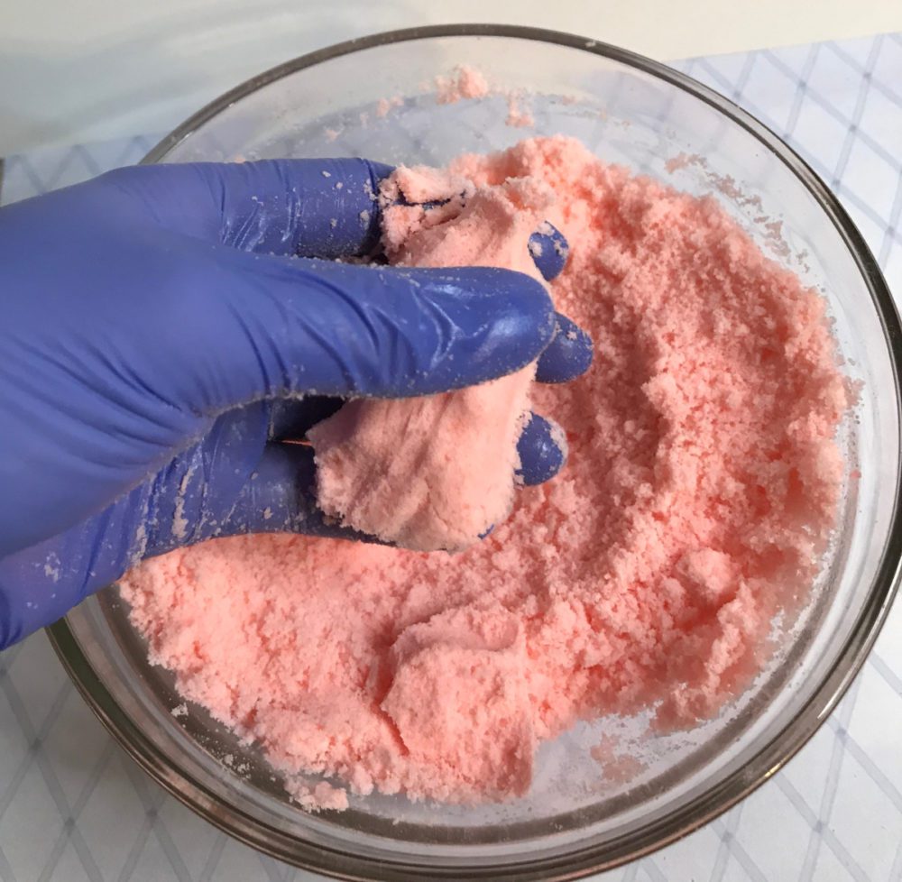 Start Making Your Own Bath Bombs Today with this Superb Bath Bomb Recipe - Summer Rain