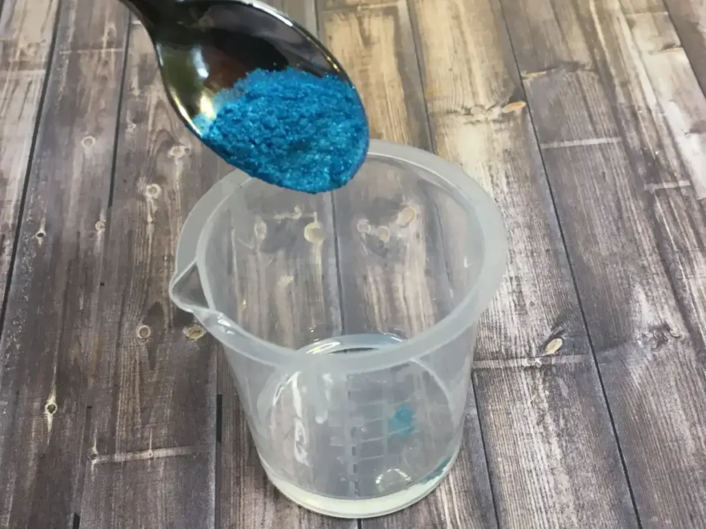 adding mica powder to fragrance oil