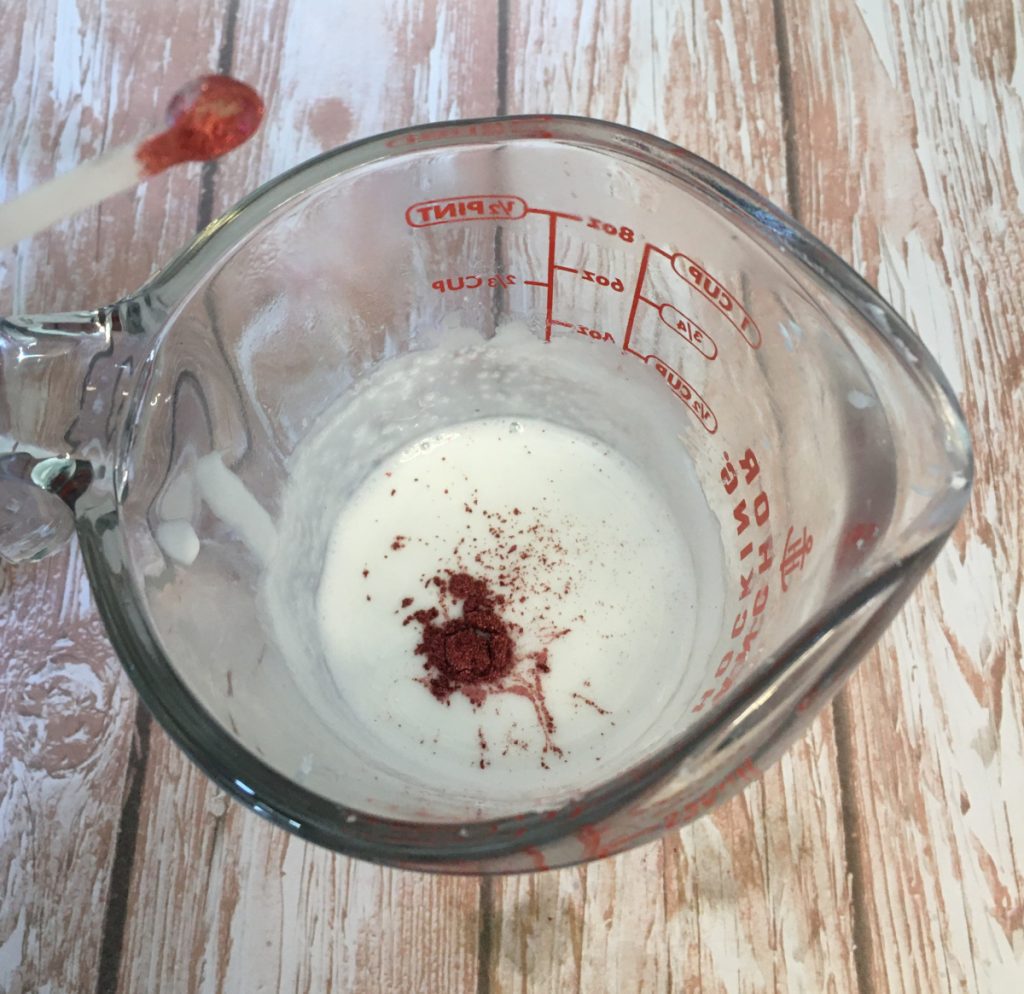 adding pink mica to soap