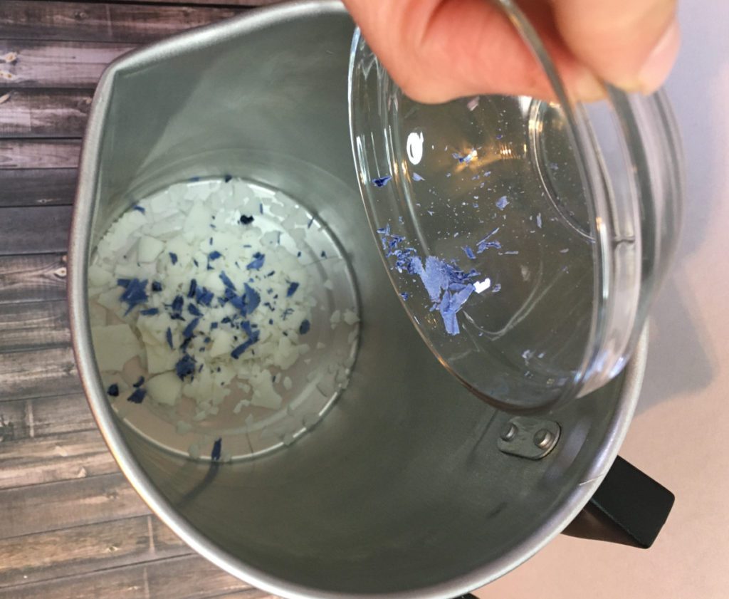 adding color cobalt blue to soy wax