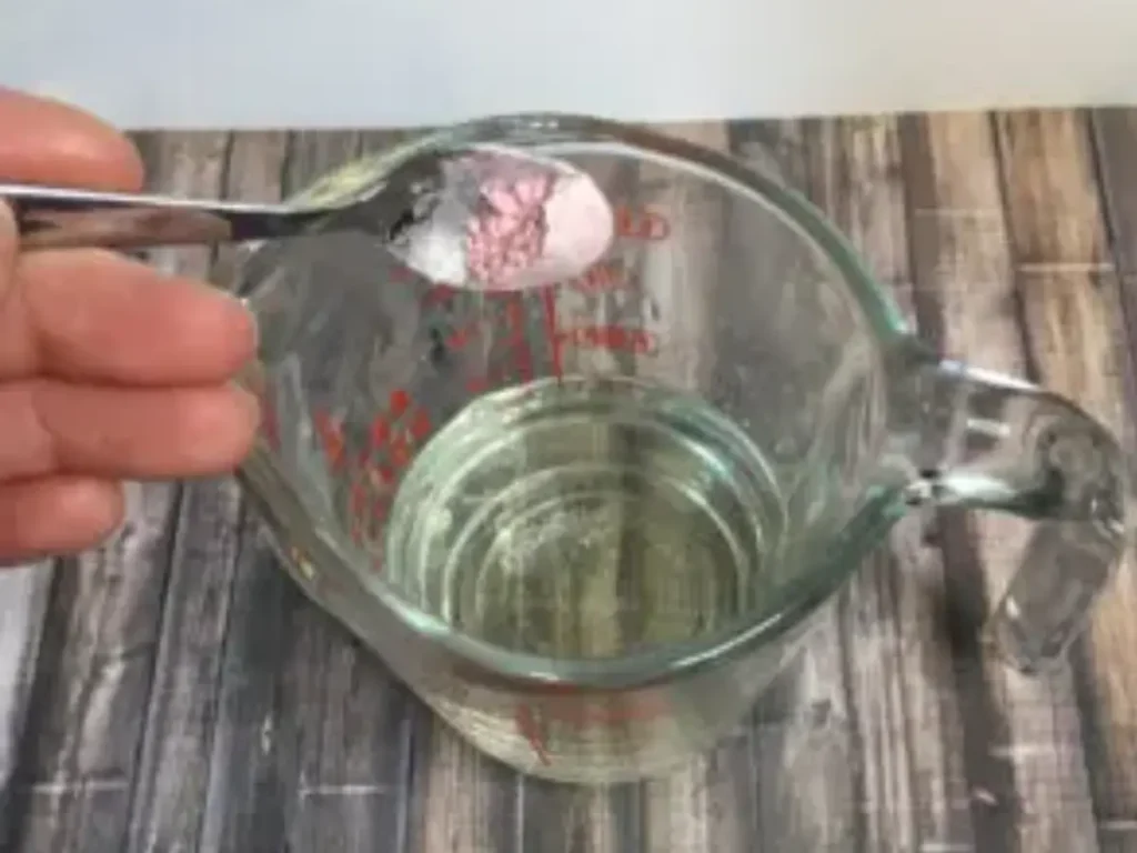 putting mica into melt and pour soap