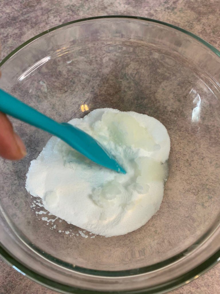 mixing dendritic salt and fragrance oil
