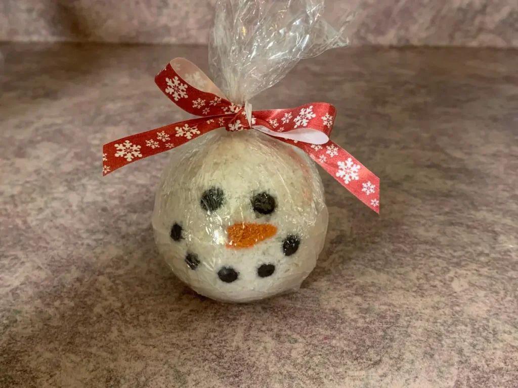snowman bath bomb