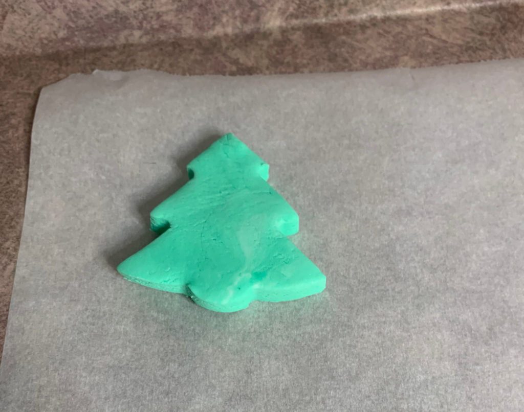 cut out christmas tree bubble bar