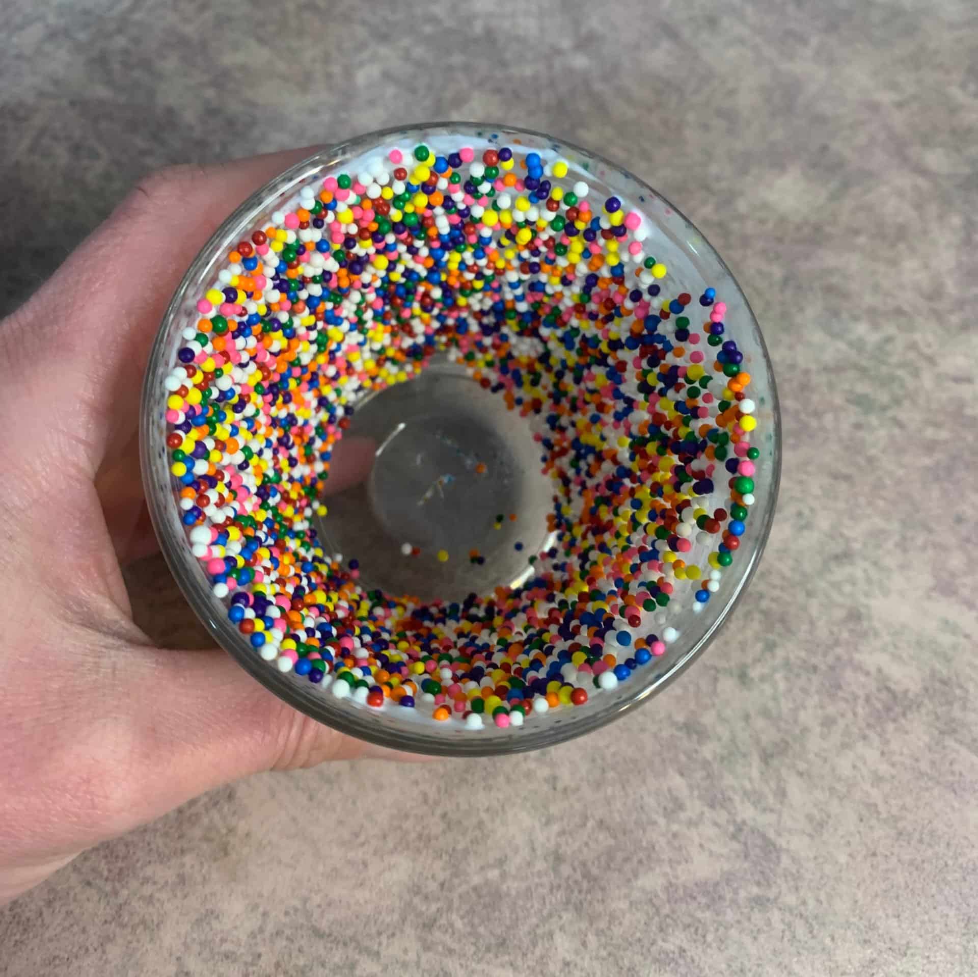 How to make 464 sprinkle candles with sprinkles decoration to the side of  the jar. Easy project 