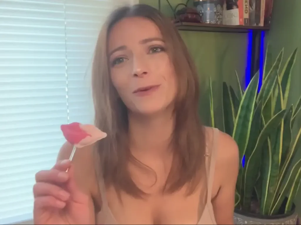 jami holding bubble bar