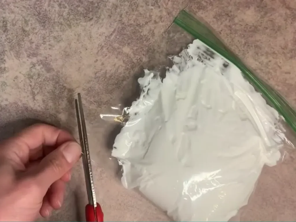 using a baggie to get lotion into bottle