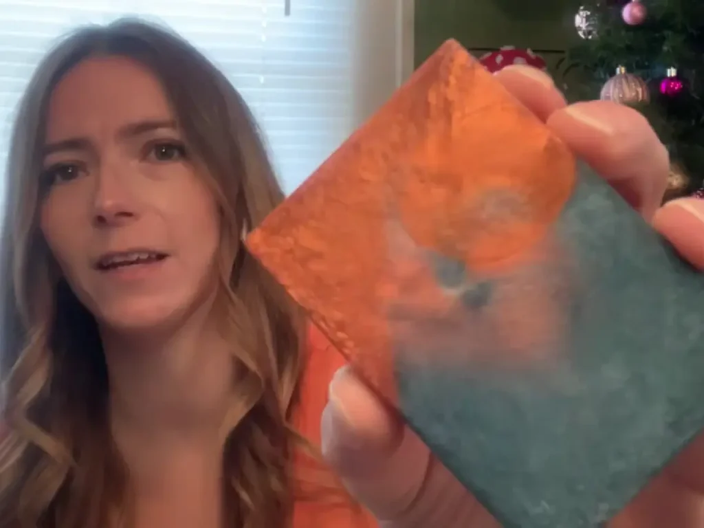 summer rain (jami) holding swirl melt and pour soap