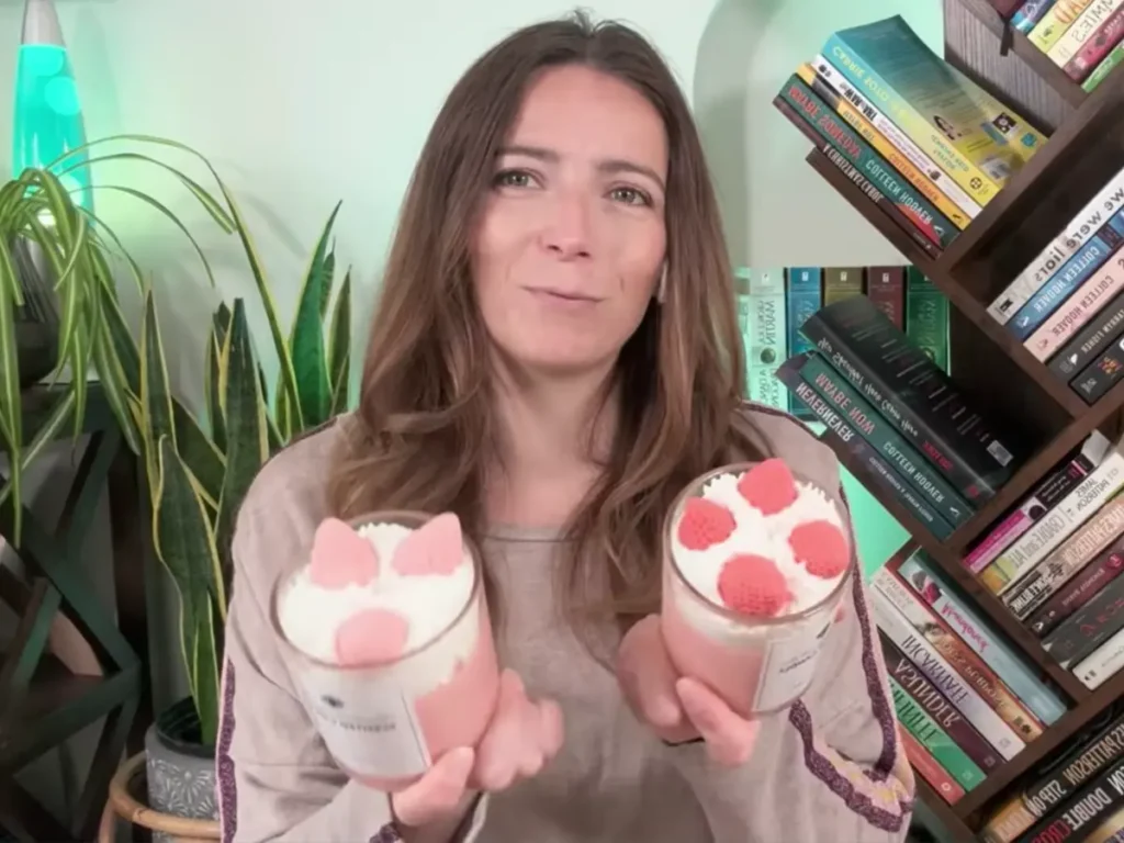 summer rain (jami) holding pipped candles to compare the colors