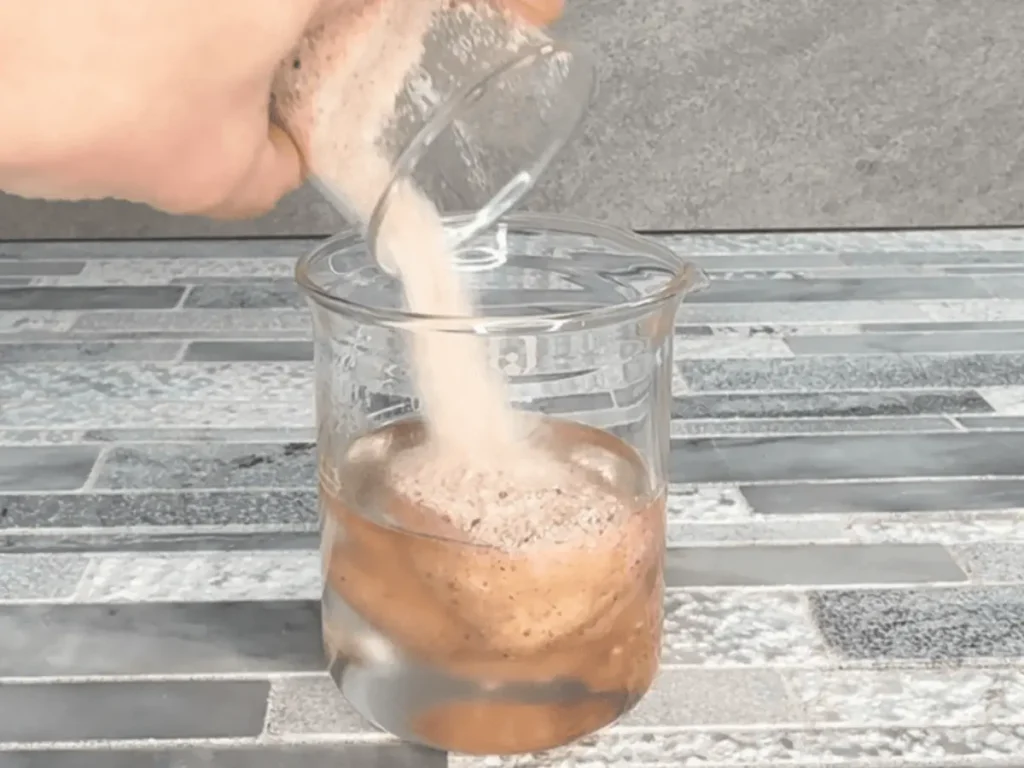 adding Himalayan Salt to glycerin