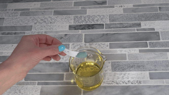 adding mica powder to liquid lotion dots