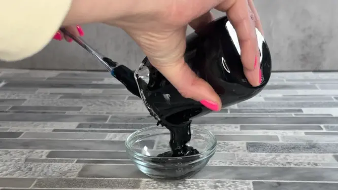 charcoal clay mask texture DIY