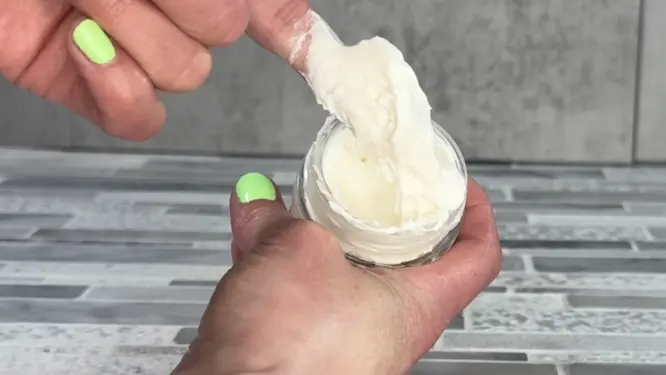 fluffy whipped shea body butter texture