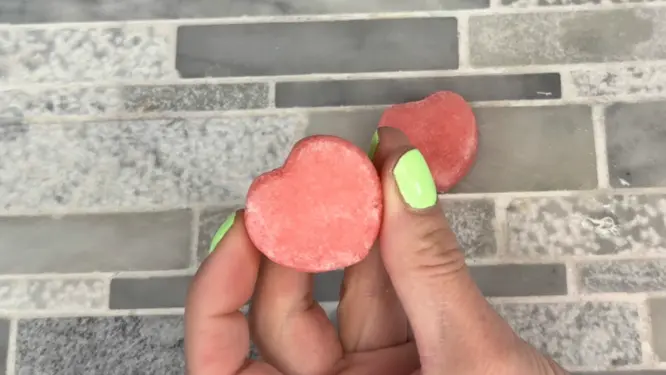 solid sugar scrub that will not crumble