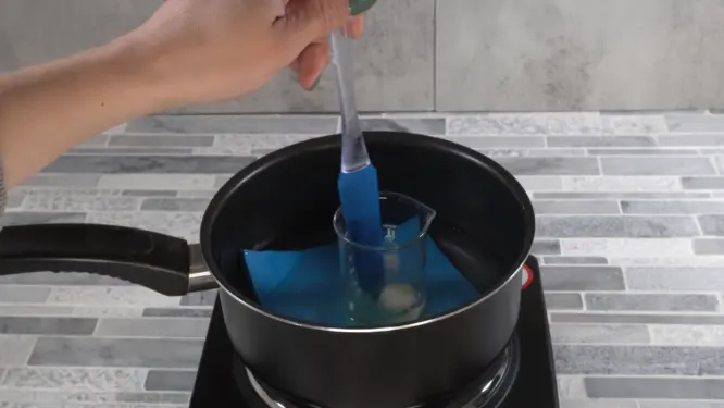 melting oils for a whipped soap