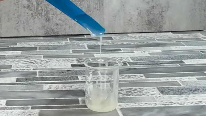mixing guar gum into glycerin to prevent clumps in DIY hand soap