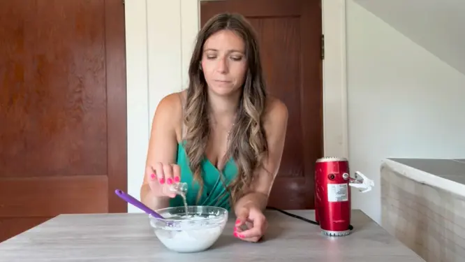 adding fragrance oil to whipped sugar scrub
