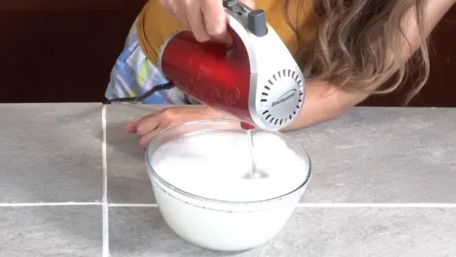 foaming when mixing homemade whipped bath butter