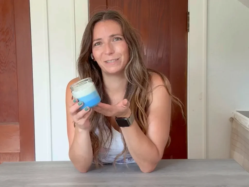 summerrain (jami) showing finished layered candle