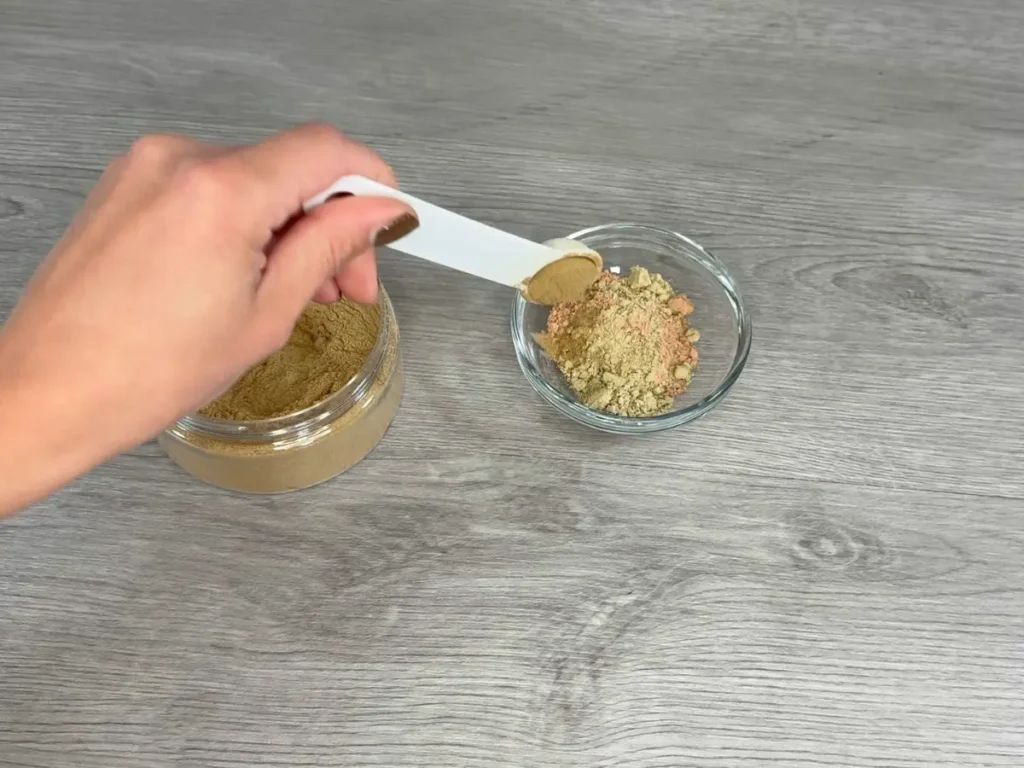 adding chamomile powder to face mask