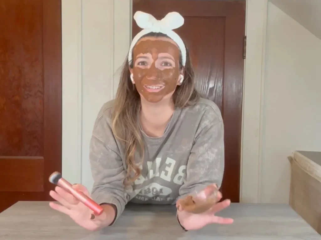 summer rain (jami) with face mask on